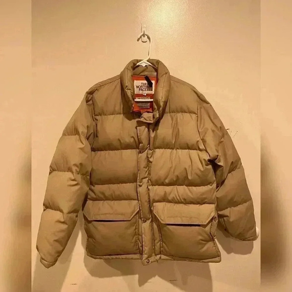 Vintage 1970’s NorthFace Gorpcore Tan Down Puffer Coat - Picture 6 of 6